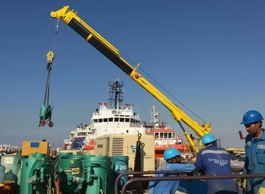 marine telescopic deck crane marine telescopic deck crane